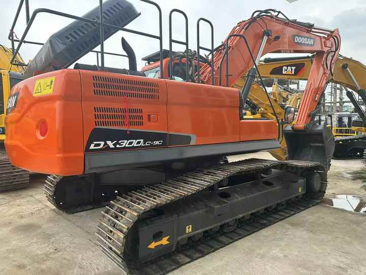 Used Excavator Doosan DX300 Excavators Mini Equipment Earth Moving Machinery Doosan Digger Excavator for Sale - 크롤러 굴삭기 : 사진 4 Used Excavator Doosan DX300 Excavators Mini Equipment Earth Moving Machinery Doosan Digger Excavator for Sale - 크롤러 굴삭기 : 사진 4