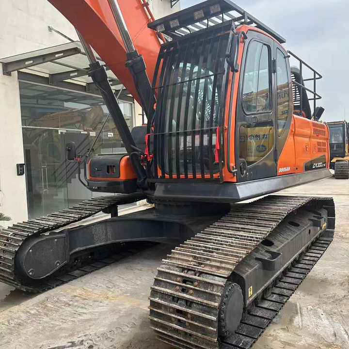 Used Excavator Doosan DX300 Excavators Mini Equipment Earth Moving Machinery Doosan Digger Excavator for Sale - 크롤러 굴삭기 : 사진 1 Used Excavator Doosan DX300 Excavators Mini Equipment Earth Moving Machinery Doosan Digger Excavator for Sale - 크롤러 굴삭기 : 사진 1