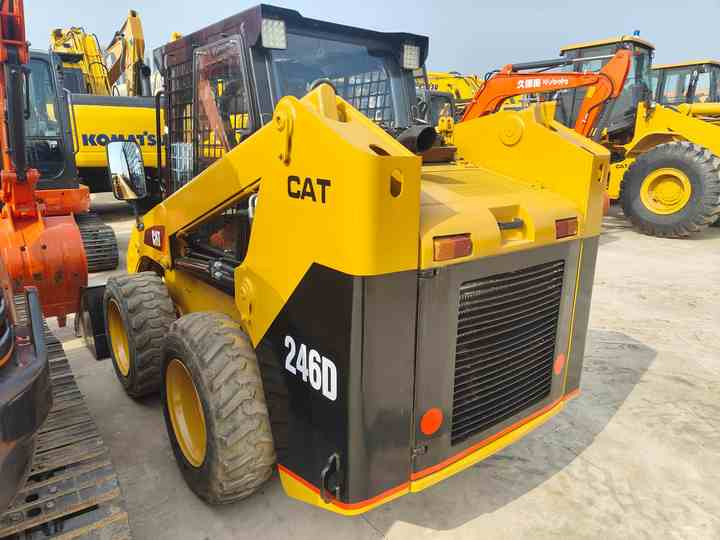 Used Front Loader Tractor CAT 246D Skid Steer Loader / Used Cat 226B 246C 246d Mini Skid Steer Loader in Stock - 스키드 스티어 로더 : 사진 5 Used Front Loader Tractor CAT 246D Skid Steer Loader / Used Cat 226B 246C 246d Mini Skid Steer Loader in Stock - 스키드 스티어 로더 : 사진 5