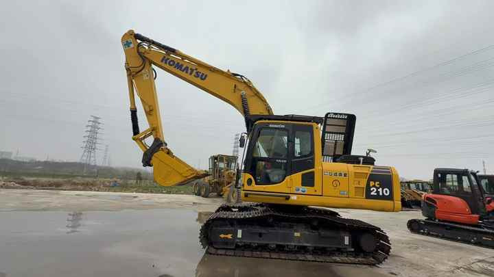 Used Good Quality Japan Original PC210-8 in Good Condition PC210-8 Komatsu - 크롤러 굴삭기 : 사진 5 Used Good Quality Japan Original PC210-8 in Good Condition PC210-8 Komatsu - 크롤러 굴삭기 : 사진 5
