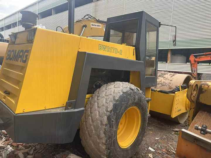 Used Heavy Construction Equipment BW217D Second Hand Road Rollers Used Machine Hot Sale - 로드 롤러 : 사진 4 Used Heavy Construction Equipment BW217D Second Hand Road Rollers Used Machine Hot Sale - 로드 롤러 : 사진 4