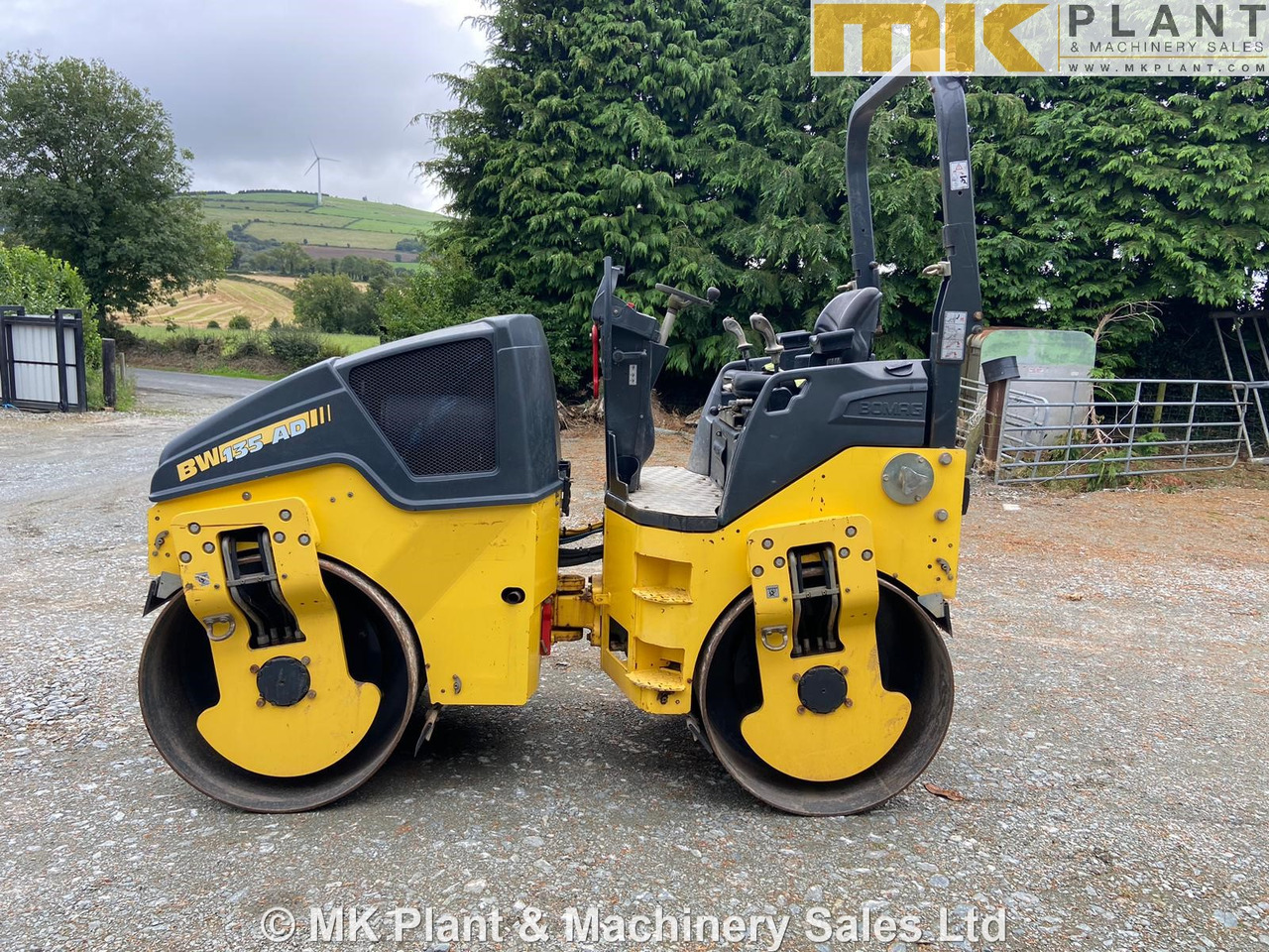 BOMAG BW135AD-5 - 롤러 : 사진 4 BOMAG BW135AD-5 - 롤러 : 사진 4