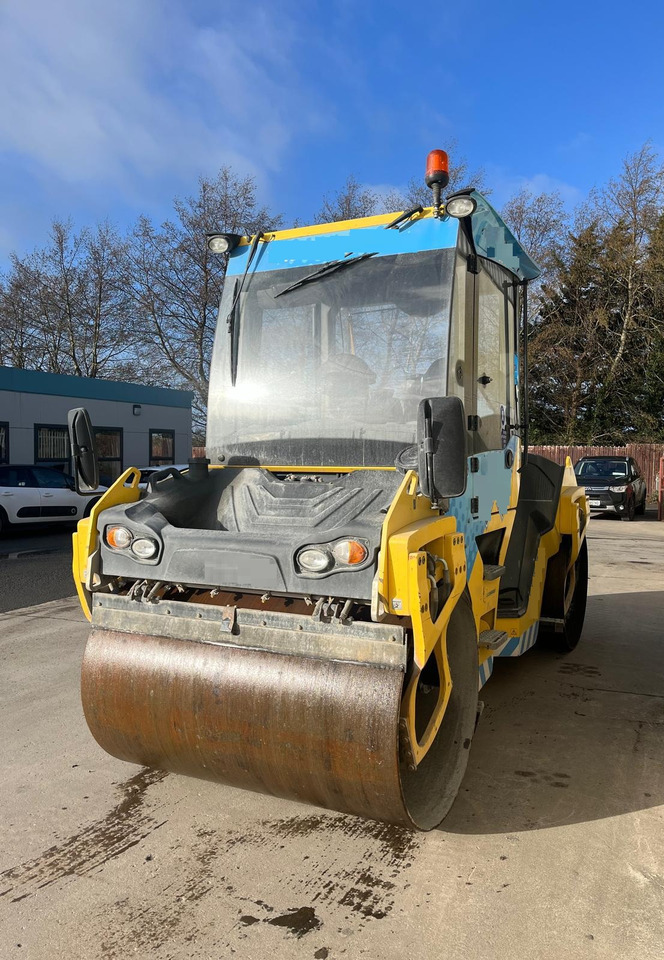 BOMAG BW151AD-5 - 롤러 : 사진 3 BOMAG BW151AD-5 - 롤러 : 사진 3