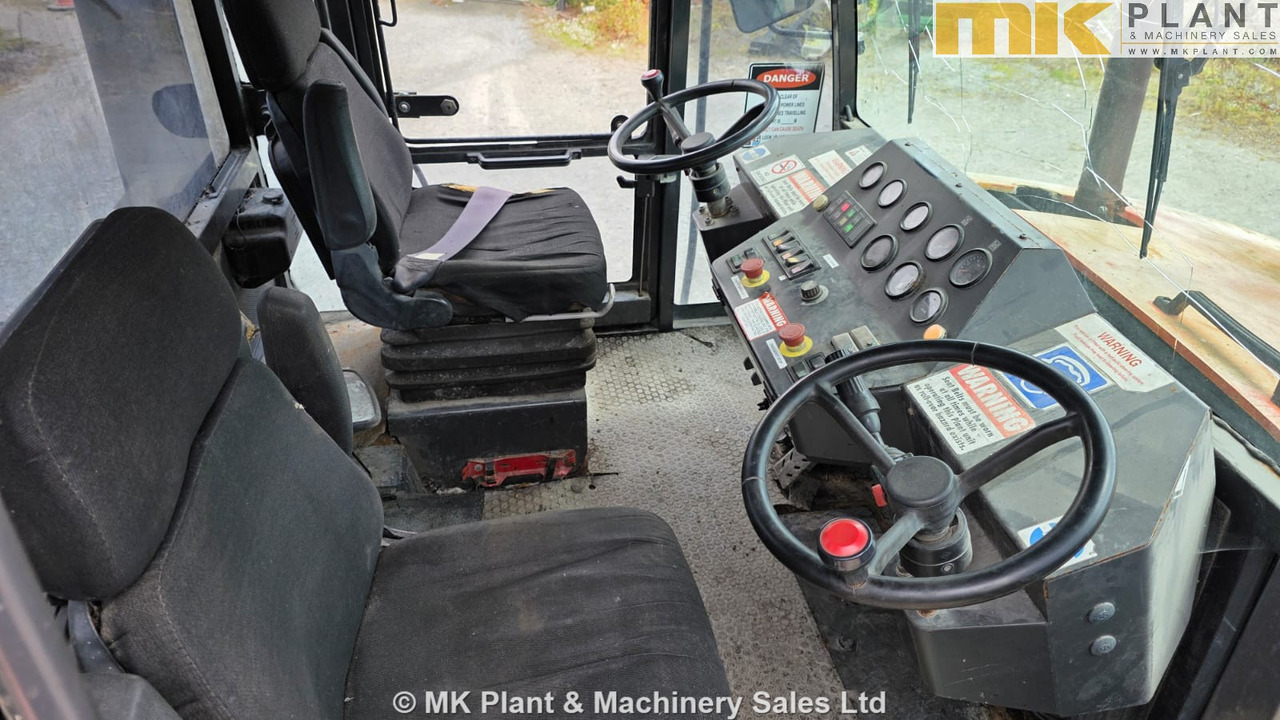 공압 롤러 BOMAG BW24R (Stavostroj VP2400 / Ammann AP2400) : 사진 9