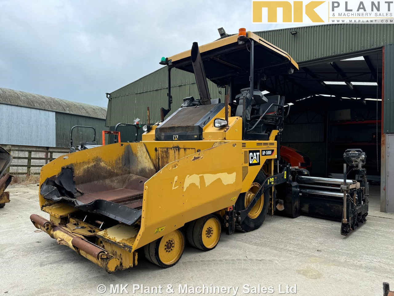 CATERPILLAR AP500F - 아스팔트 포장기 : 사진 2 CATERPILLAR AP500F - 아스팔트 포장기 : 사진 2