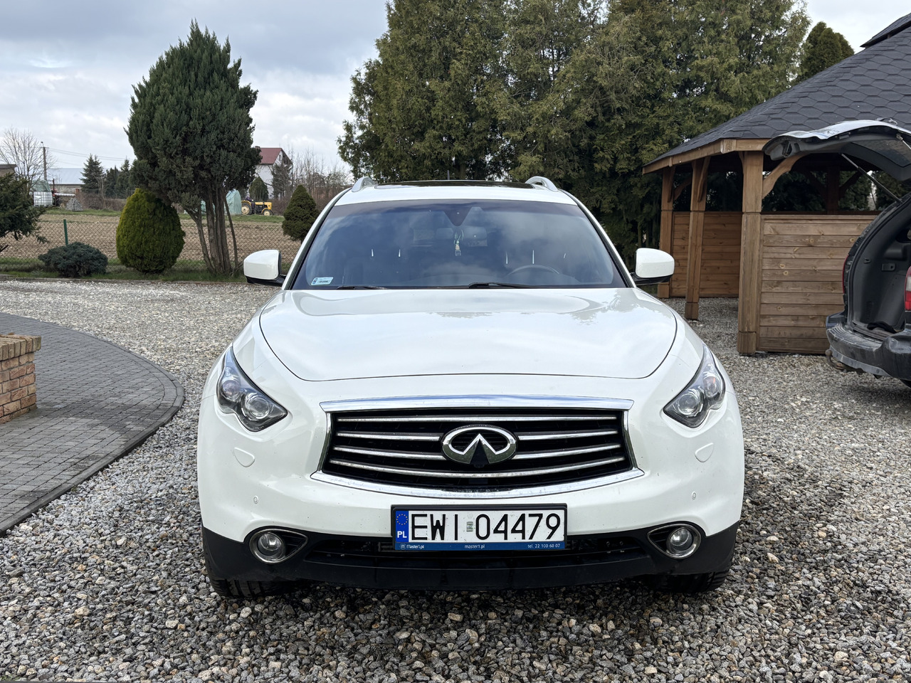 Infiniti QX70 FX30 Diesel V6 Euro6 - SUV : 사진 2 Infiniti QX70 FX30 Diesel V6 Euro6 - SUV : 사진 2