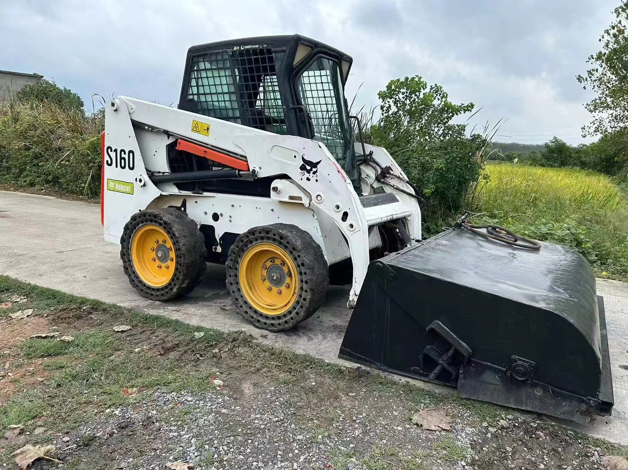 BOBCAT S160 - 스키드 스티어 로더 : 사진 3 BOBCAT S160 - 스키드 스티어 로더 : 사진 3