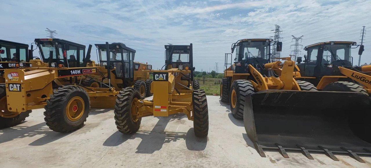CATERPILLAR 140M - 그레이더 : 사진 4 CATERPILLAR 140M - 그레이더 : 사진 4