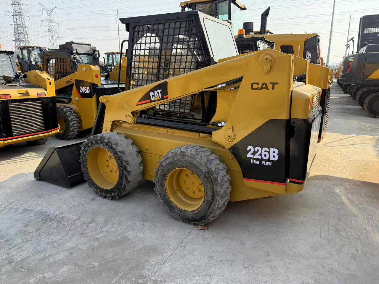CATERPILLAR 226B - 스키드 스티어 로더 : 사진 2 CATERPILLAR 226B - 스키드 스티어 로더 : 사진 2