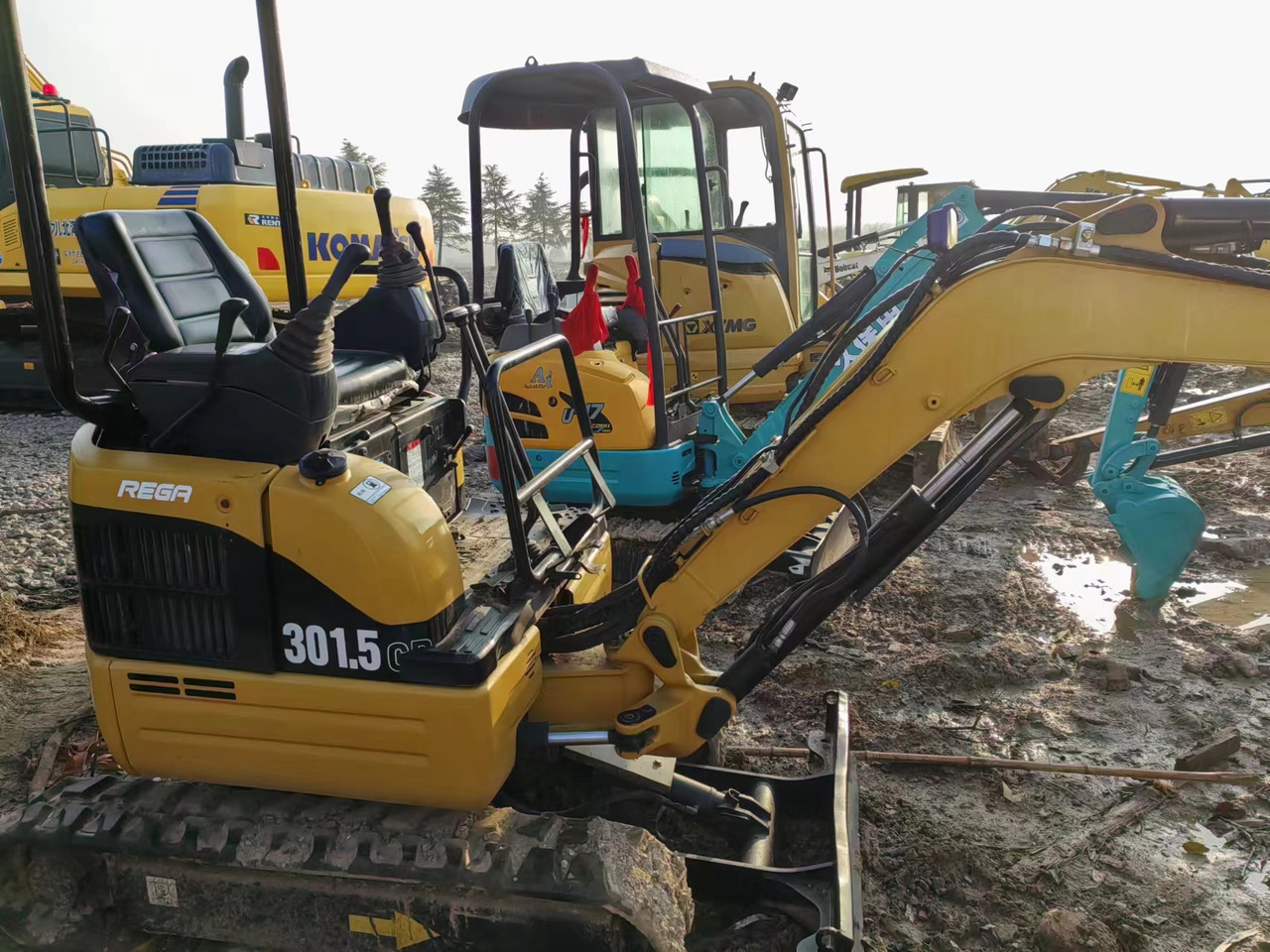 CATERPILLAR 301.5C - 미니 굴삭기 : 사진 2 CATERPILLAR 301.5C - 미니 굴삭기 : 사진 2
