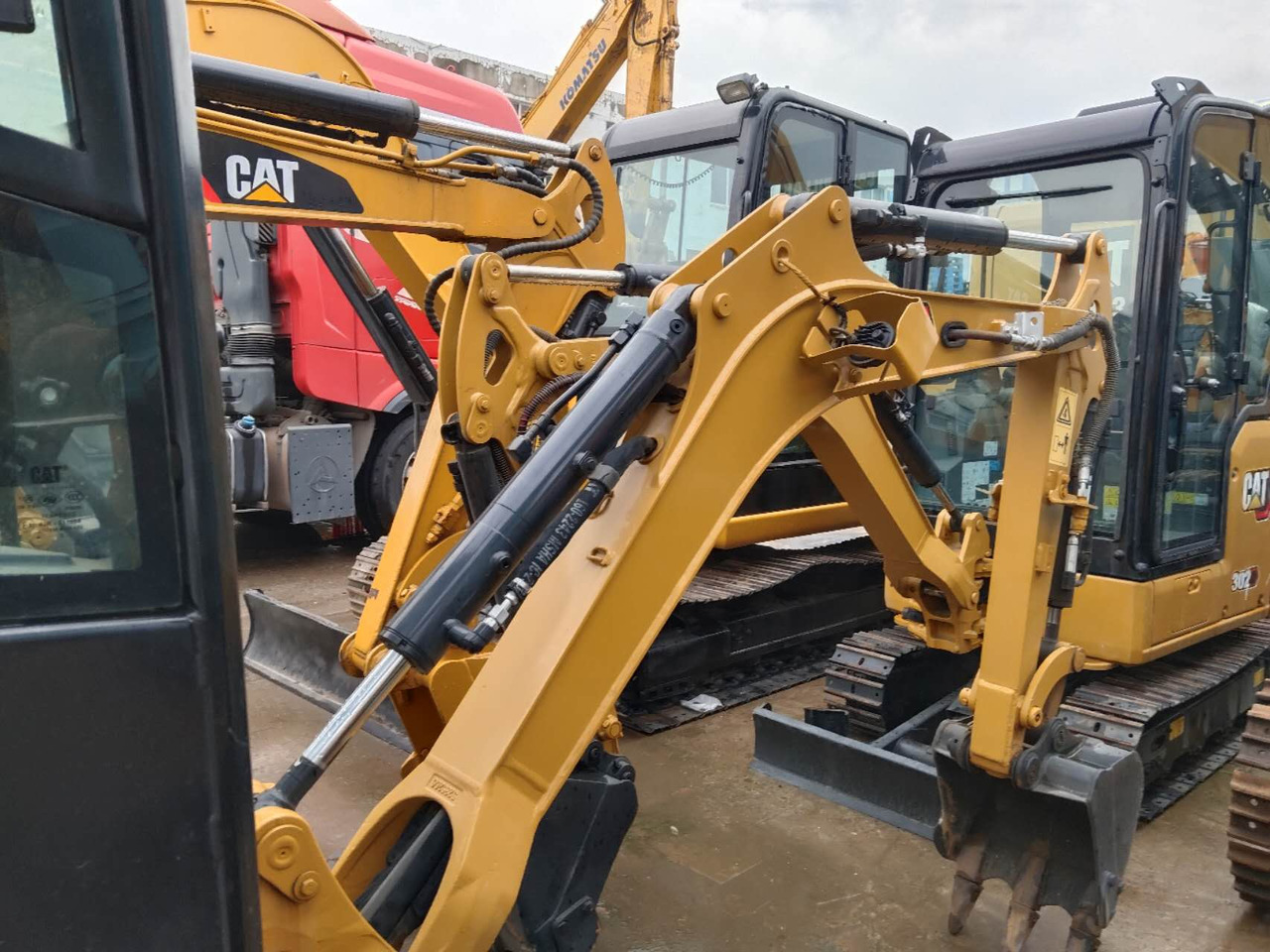 CATERPILLAR 302 - 미니 굴삭기 : 사진 2 CATERPILLAR 302 - 미니 굴삭기 : 사진 2