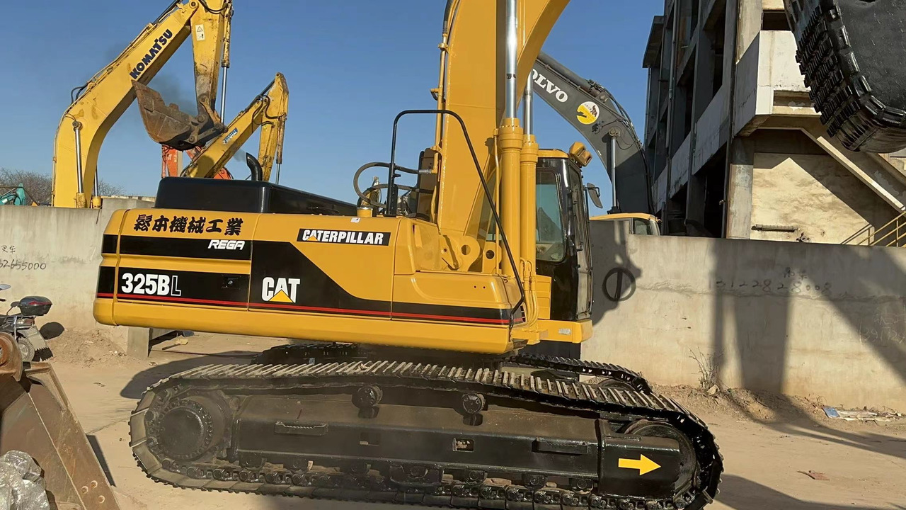 CATERPILLAR 325B - 크롤러 굴삭기 : 사진 1 CATERPILLAR 325B - 크롤러 굴삭기 : 사진 1