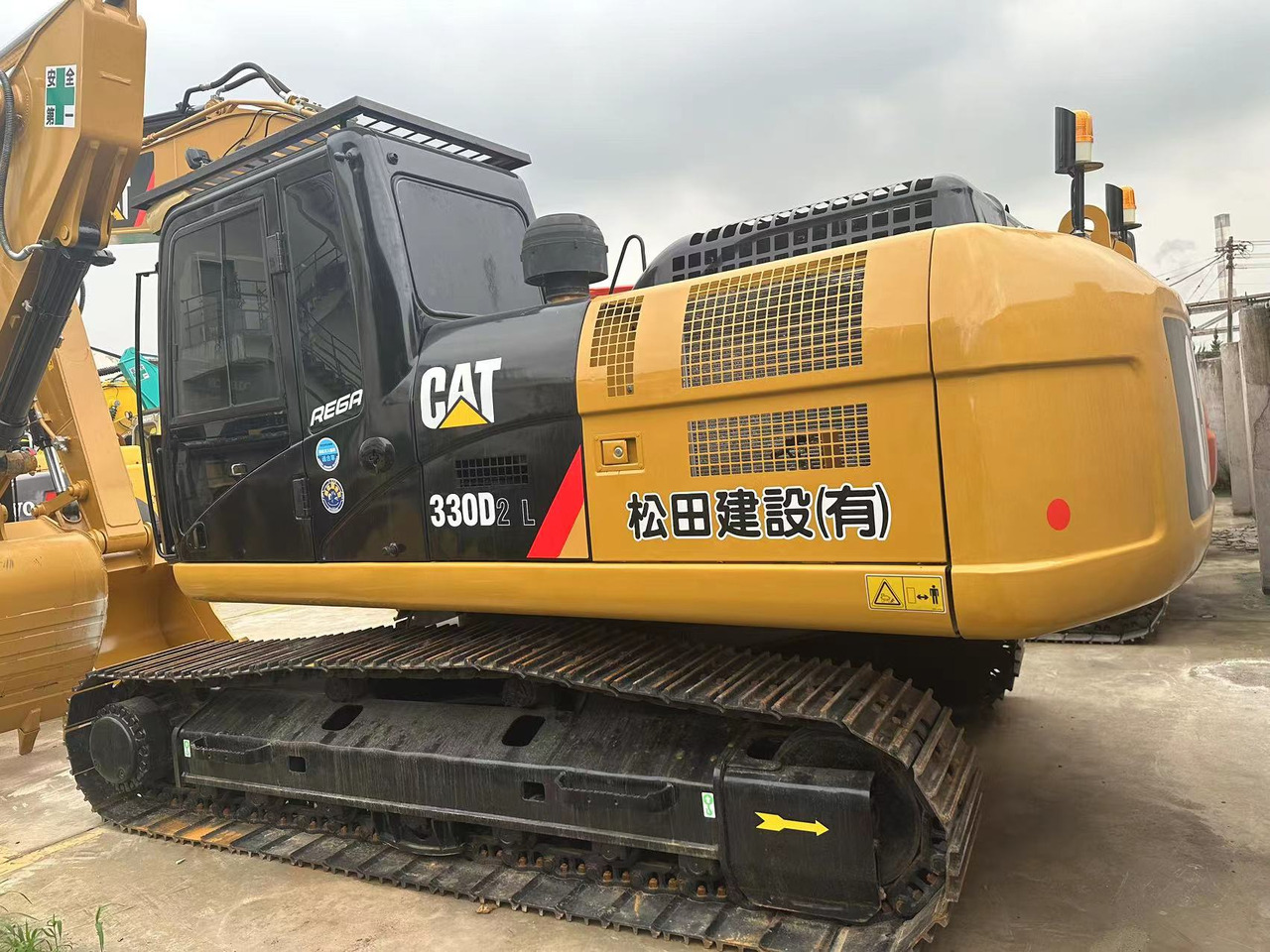 CATERPILLAR 330D - 크롤러 굴삭기 : 사진 1 CATERPILLAR 330D - 크롤러 굴삭기 : 사진 1