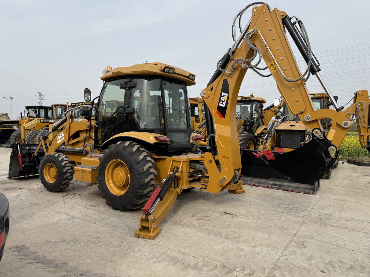 CATERPILLAR 426F - 백호 로더 : 사진 2 CATERPILLAR 426F - 백호 로더 : 사진 2