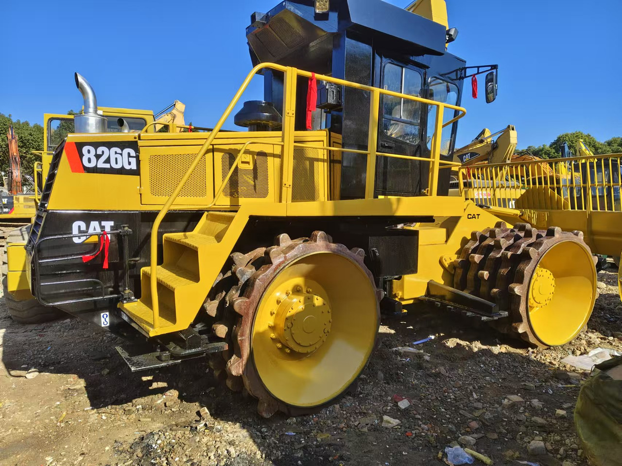 CATERPILLAR 826G - 로드 롤러 : 사진 1 CATERPILLAR 826G - 로드 롤러 : 사진 1