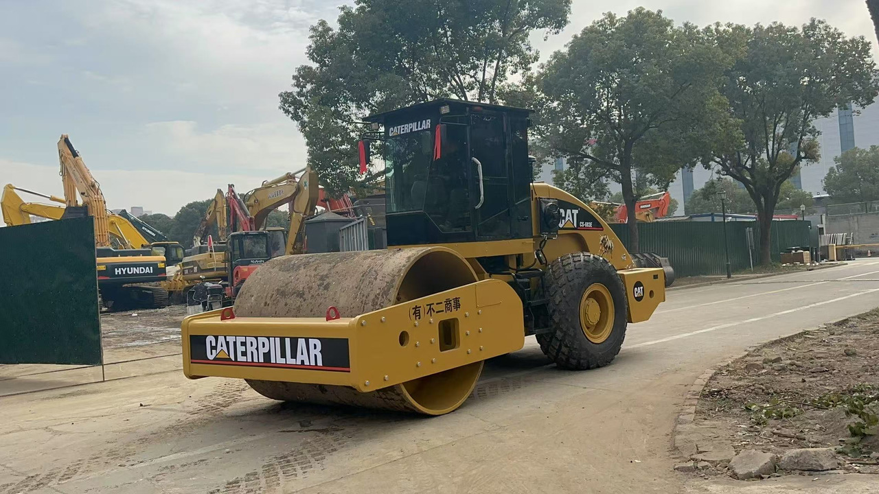 CATERPILLAR CS683E - 로드 롤러 : 사진 5 CATERPILLAR CS683E - 로드 롤러 : 사진 5