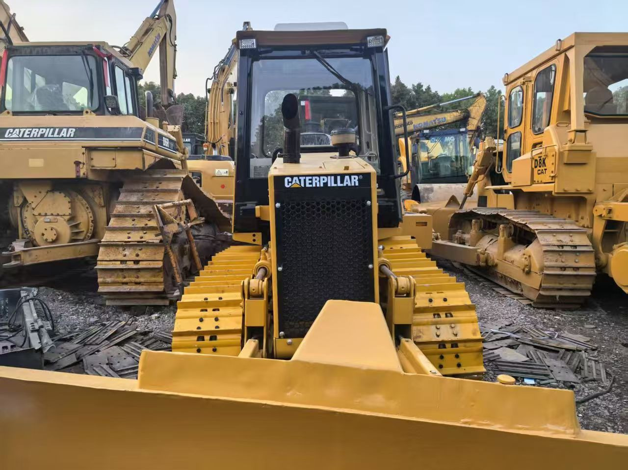 CATERPILLAR D3C - 불도저 : 사진 1 CATERPILLAR D3C - 불도저 : 사진 1
