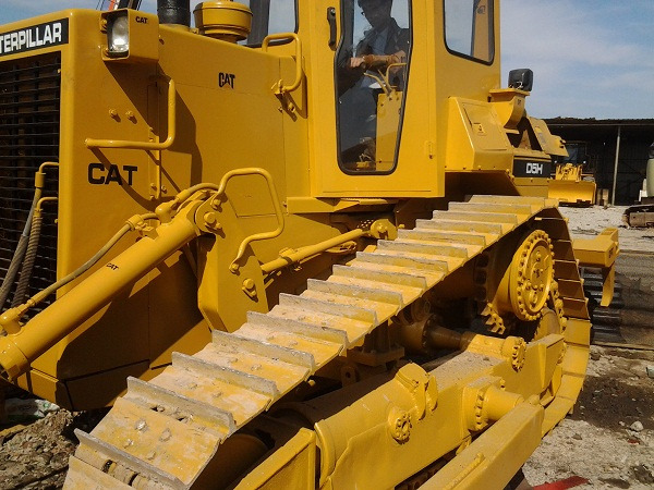 CATERPILLAR D5H - 불도저 : 사진 2 CATERPILLAR D5H - 불도저 : 사진 2