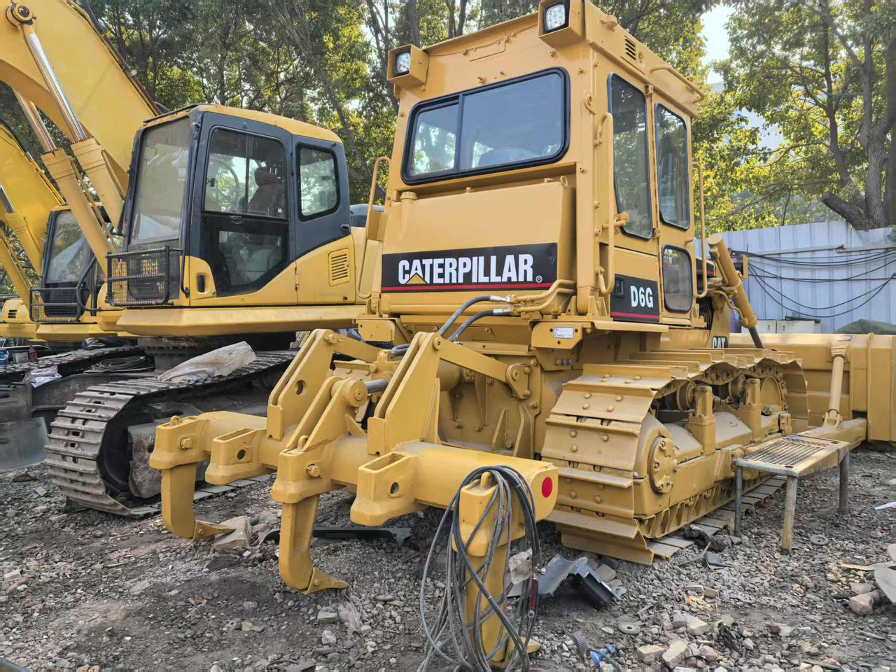 CATERPILLAR D6G - 불도저 : 사진 4 CATERPILLAR D6G - 불도저 : 사진 4