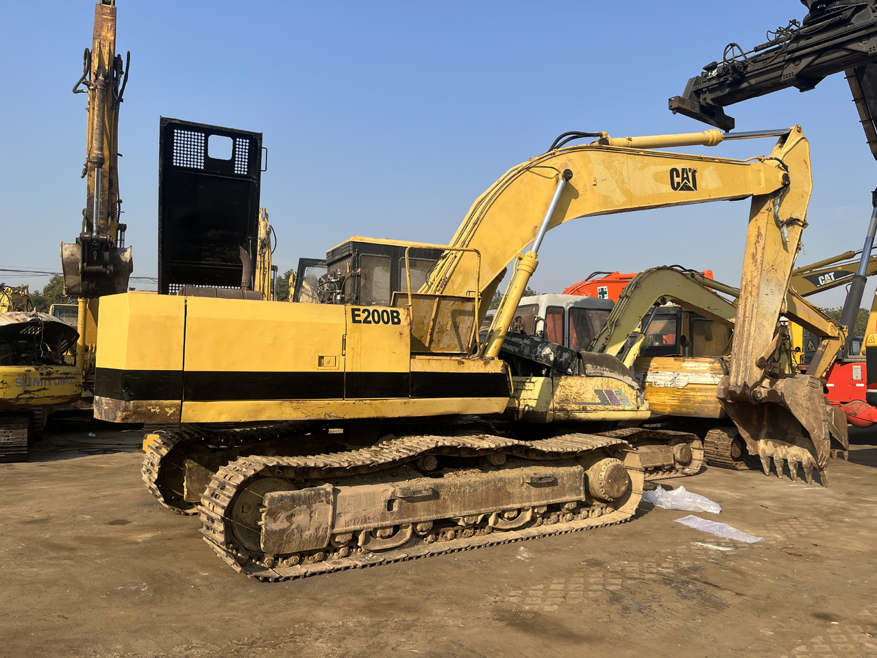 CATERPILLAR E200 - 크롤러 굴삭기 : 사진 5 CATERPILLAR E200 - 크롤러 굴삭기 : 사진 5