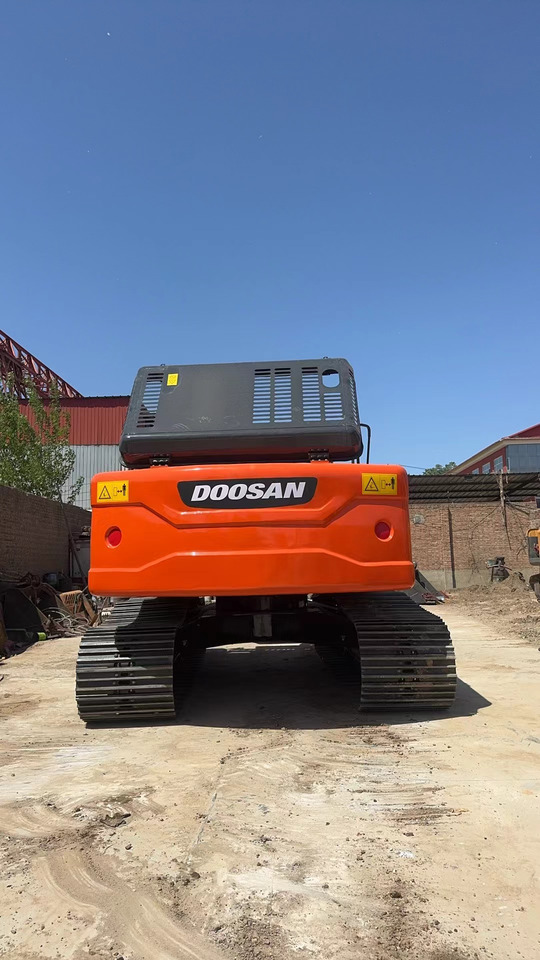 DOOSAN DX225LC-7 - 크롤러 굴삭기 : 사진 2 DOOSAN DX225LC-7 - 크롤러 굴삭기 : 사진 2