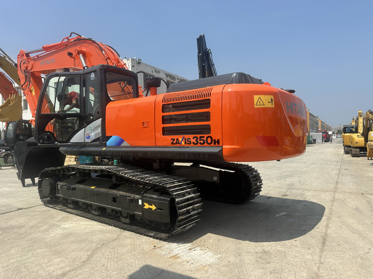 HITACHI ZX350H-5G - 크롤러 굴삭기 : 사진 1 HITACHI ZX350H-5G - 크롤러 굴삭기 : 사진 1