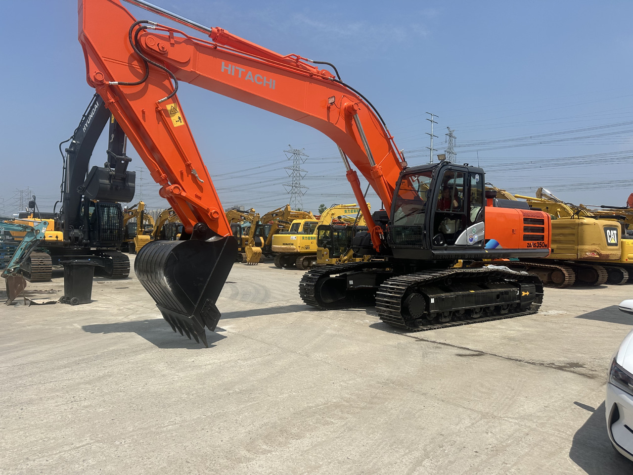 HITACHI ZX350H-5G - 크롤러 굴삭기 : 사진 2 HITACHI ZX350H-5G - 크롤러 굴삭기 : 사진 2