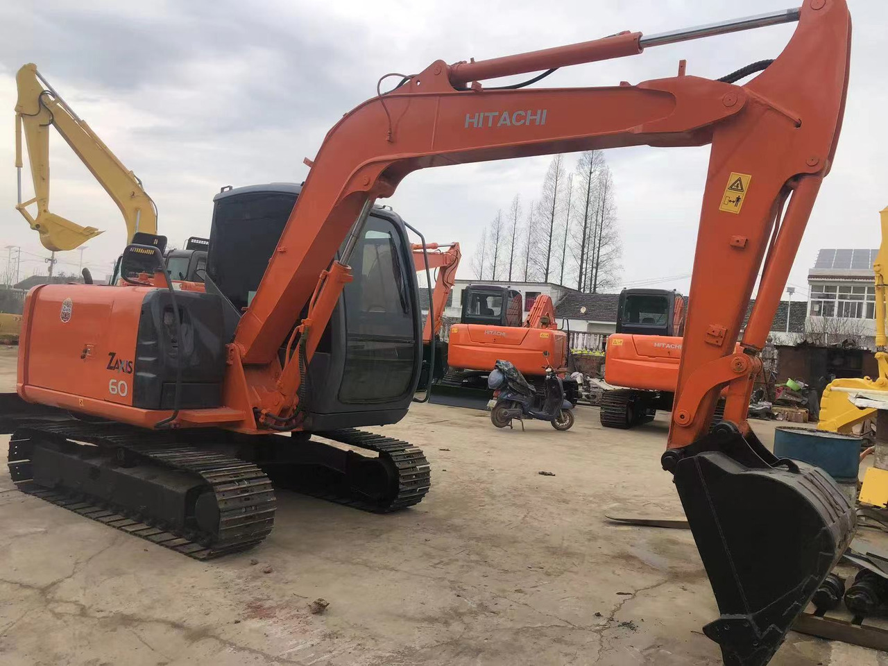 HITACHI ZX60 - 크롤러 굴삭기 : 사진 3 HITACHI ZX60 - 크롤러 굴삭기 : 사진 3