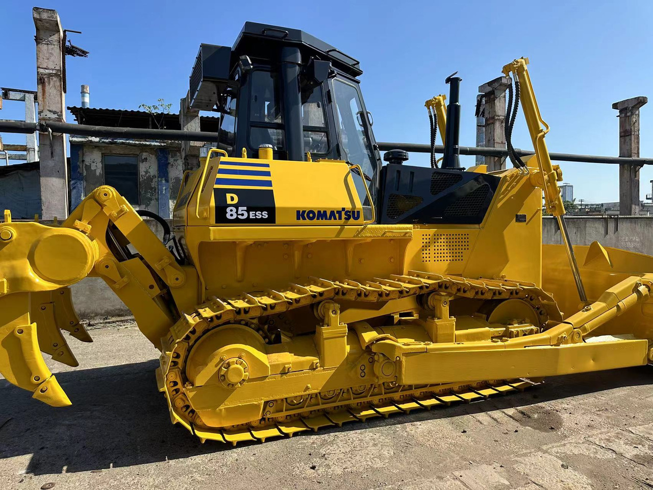 KOMATSU D85ESS - 불도저 : 사진 2 KOMATSU D85ESS - 불도저 : 사진 2