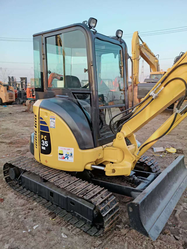 KOMATSU PC35 - 미니 굴삭기 : 사진 4 KOMATSU PC35 - 미니 굴삭기 : 사진 4