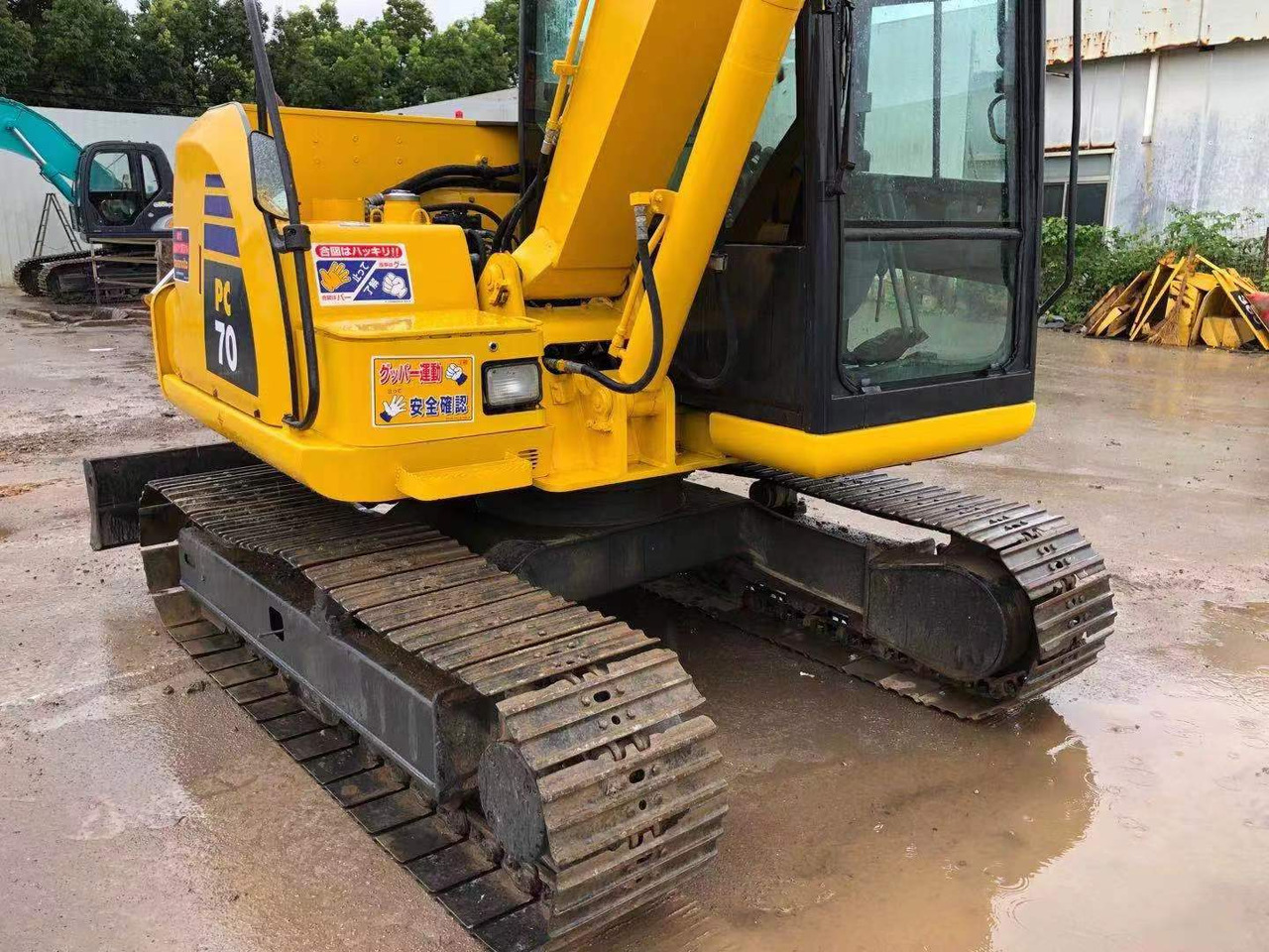 KOMATSU PC70-8 - 크롤러 굴삭기 : 사진 4 KOMATSU PC70-8 - 크롤러 굴삭기 : 사진 4