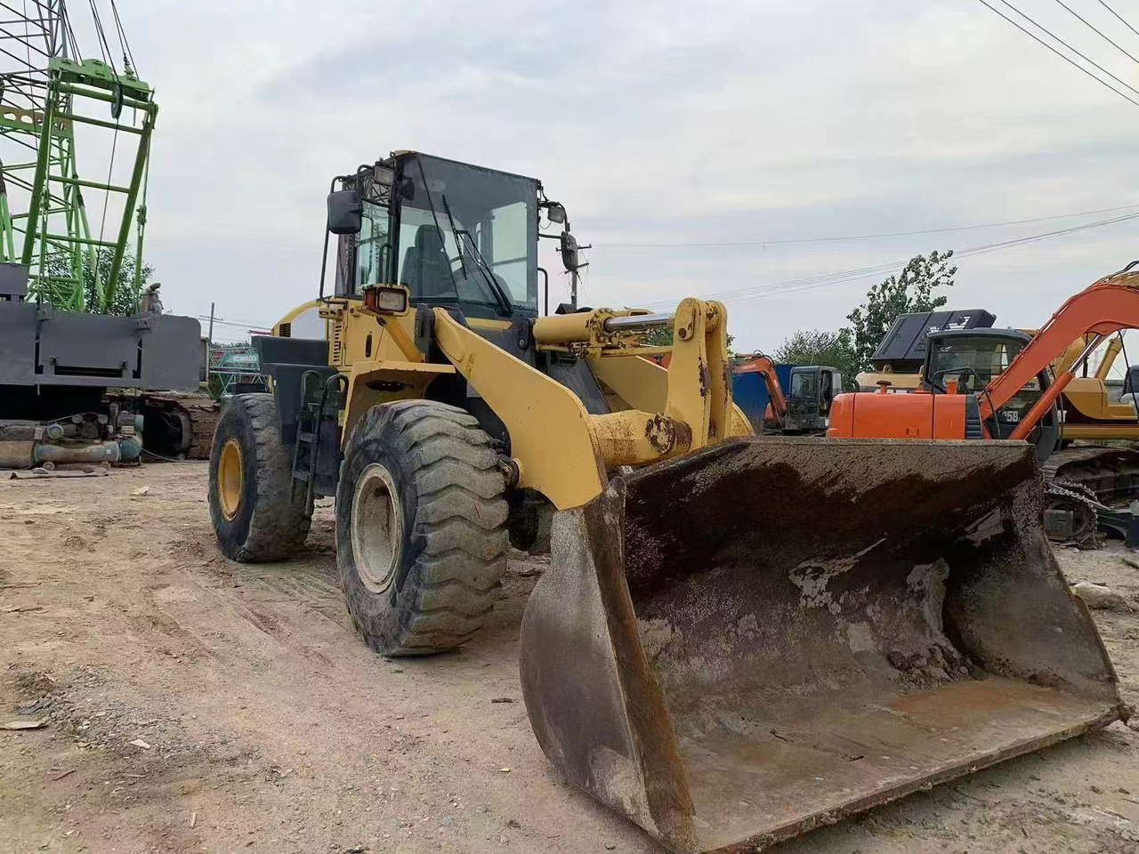 KOMATSU WA320-5 - 휠 로더 : 사진 3 KOMATSU WA320-5 - 휠 로더 : 사진 3