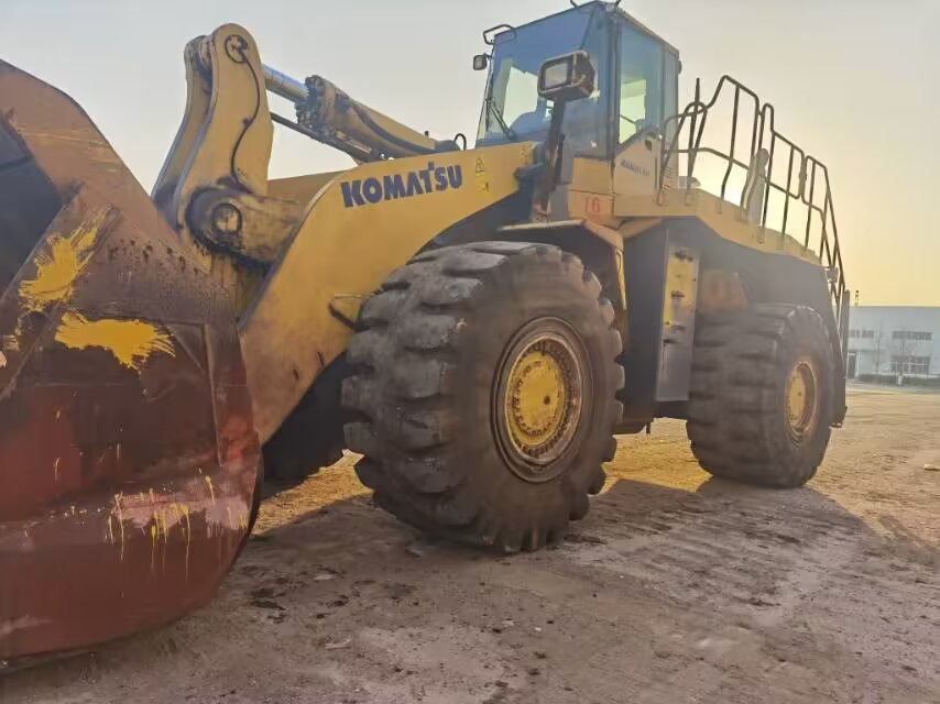 KOMATSU WA600-6 - 휠 로더 : 사진 2 KOMATSU WA600-6 - 휠 로더 : 사진 2