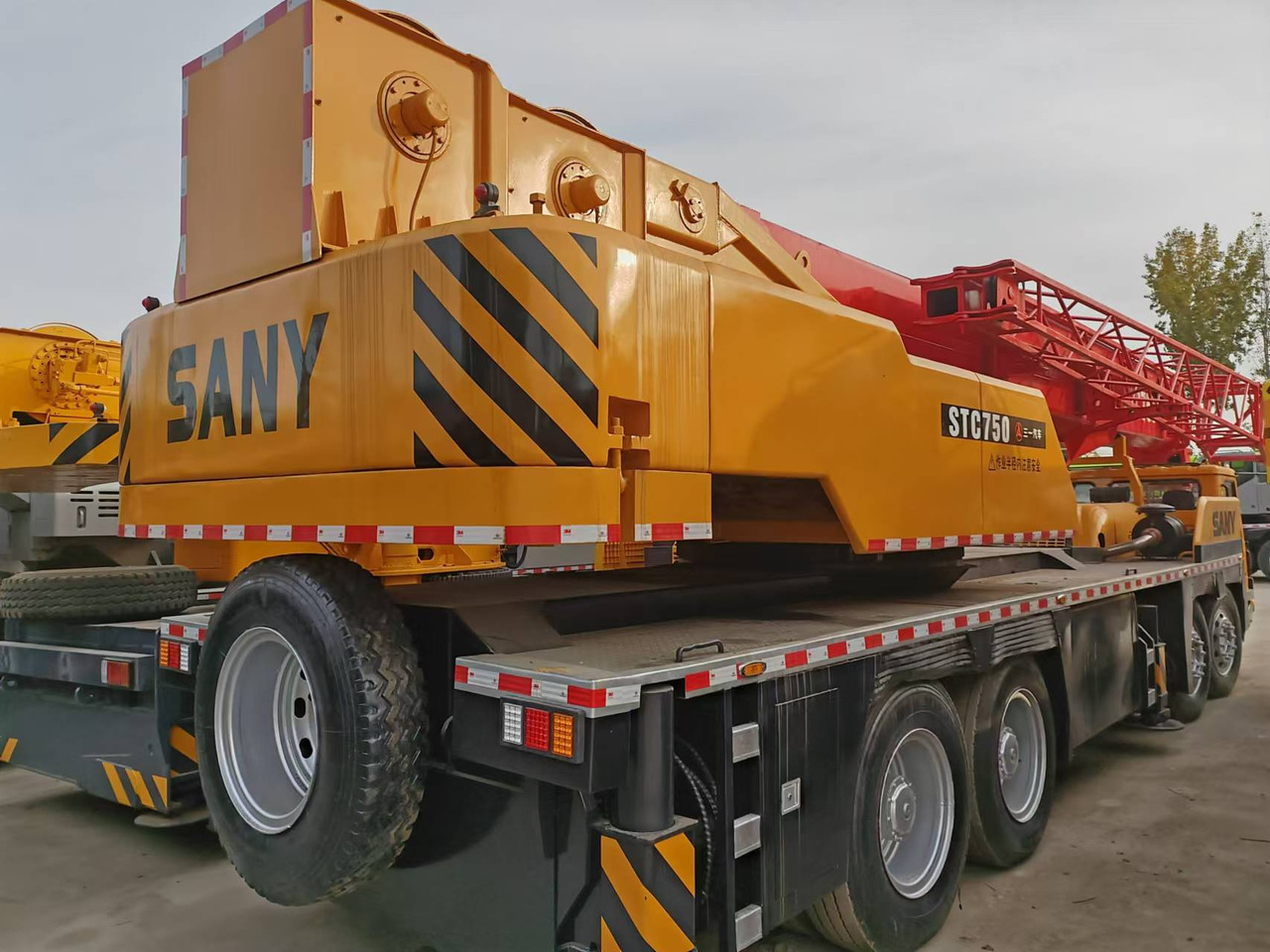 SANY STC750 - 모바일 크레인 : 사진 2 SANY STC750 - 모바일 크레인 : 사진 2