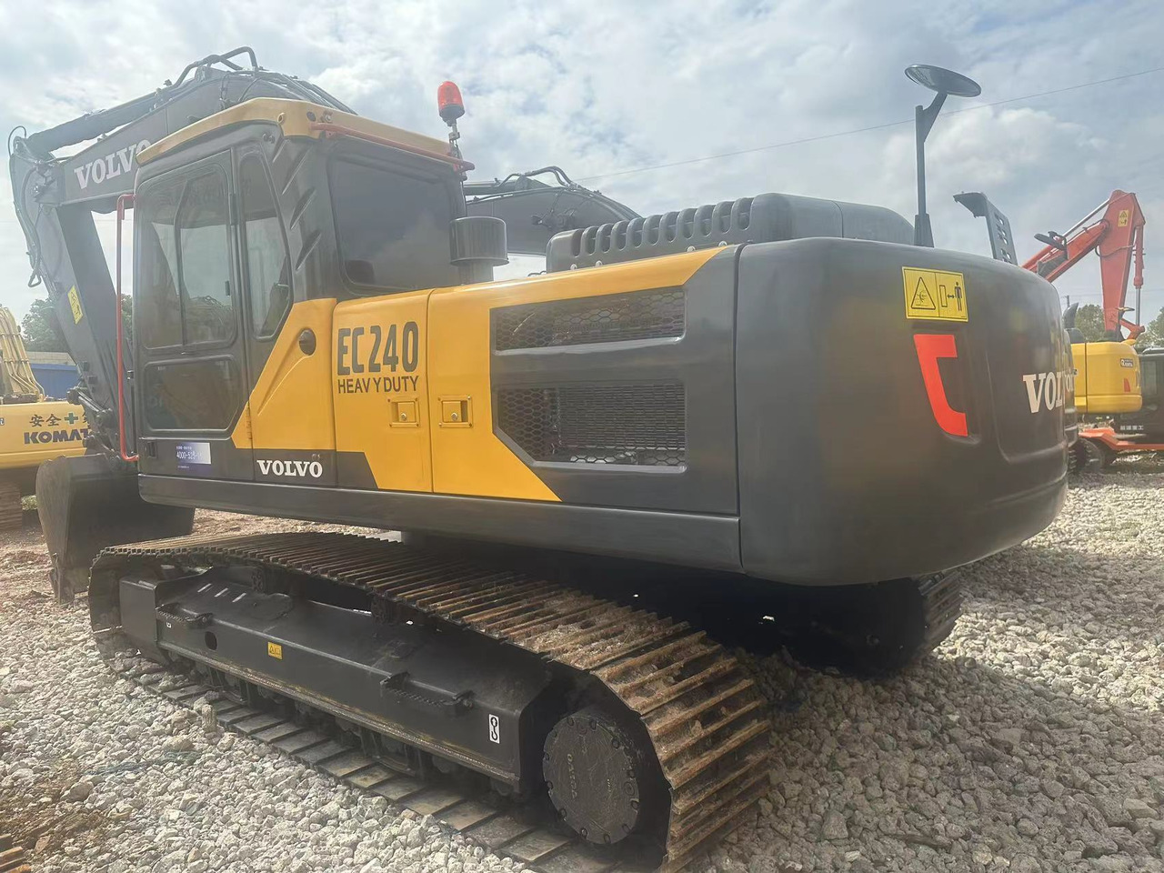 VOLVO EC240 - 크롤러 굴삭기 : 사진 1 VOLVO EC240 - 크롤러 굴삭기 : 사진 1