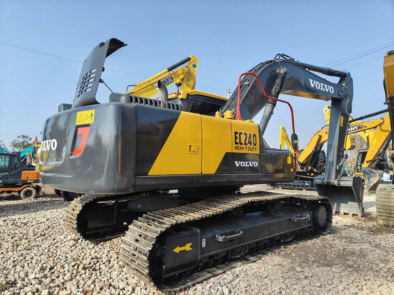 VOLVO EC240 - 크롤러 굴삭기 : 사진 2 VOLVO EC240 - 크롤러 굴삭기 : 사진 2
