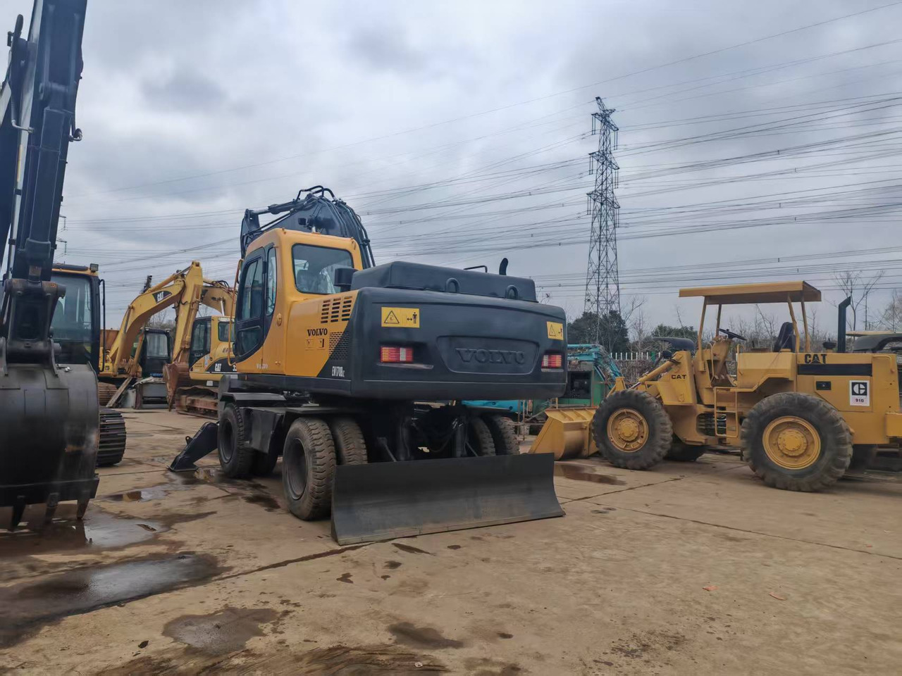 VOLVO EW170BLC - 휠 굴삭기 : 사진 4 VOLVO EW170BLC - 휠 굴삭기 : 사진 4