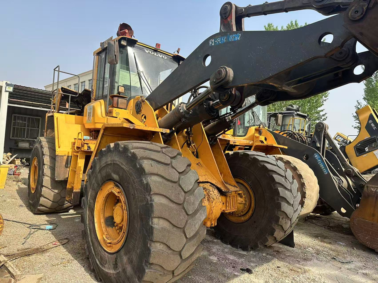 VOLVO L220F - 휠 로더 : 사진 3 VOLVO L220F - 휠 로더 : 사진 3