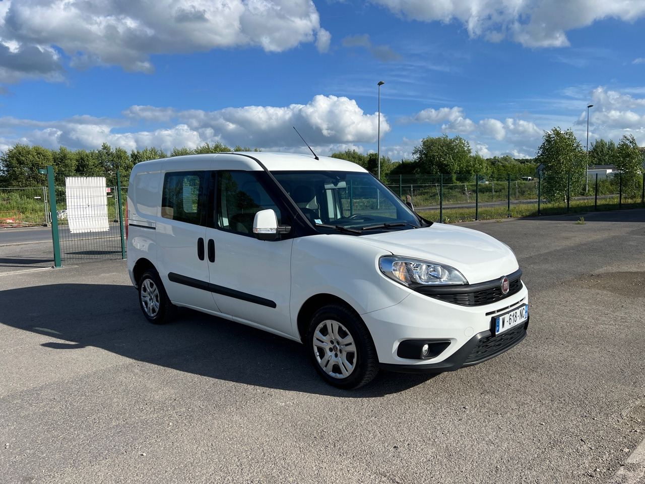 FIAT Doblo Multijet 1.3 95ch Utilitaire - 패널 밴 : 사진 1 FIAT Doblo Multijet 1.3 95ch Utilitaire - 패널 밴 : 사진 1