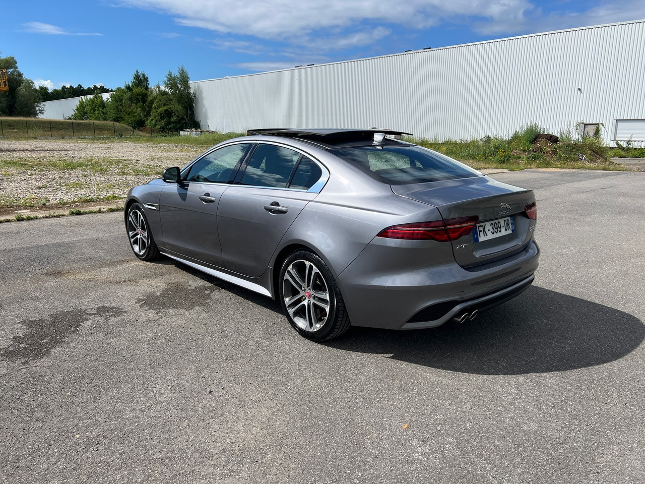 JAGUAR XE 20MY SE R-DYN. 2.0L D 180 BVA8 Cockpit PANO - 세단 : 사진 5 JAGUAR XE 20MY SE R-DYN. 2.0L D 180 BVA8 Cockpit PANO - 세단 : 사진 5