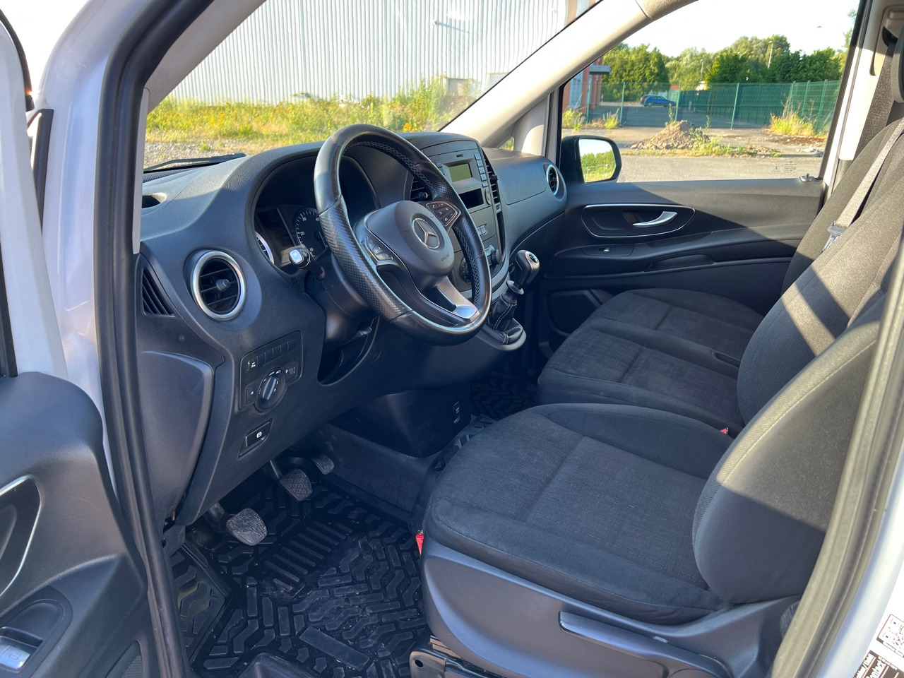 MERCEDES-BENZ VITO 109 Fourgon 1.6 BlueTEC Long Utilitaire - 패널 밴 : 사진 3 MERCEDES-BENZ VITO 109 Fourgon 1.6 BlueTEC Long Utilitaire - 패널 밴 : 사진 3