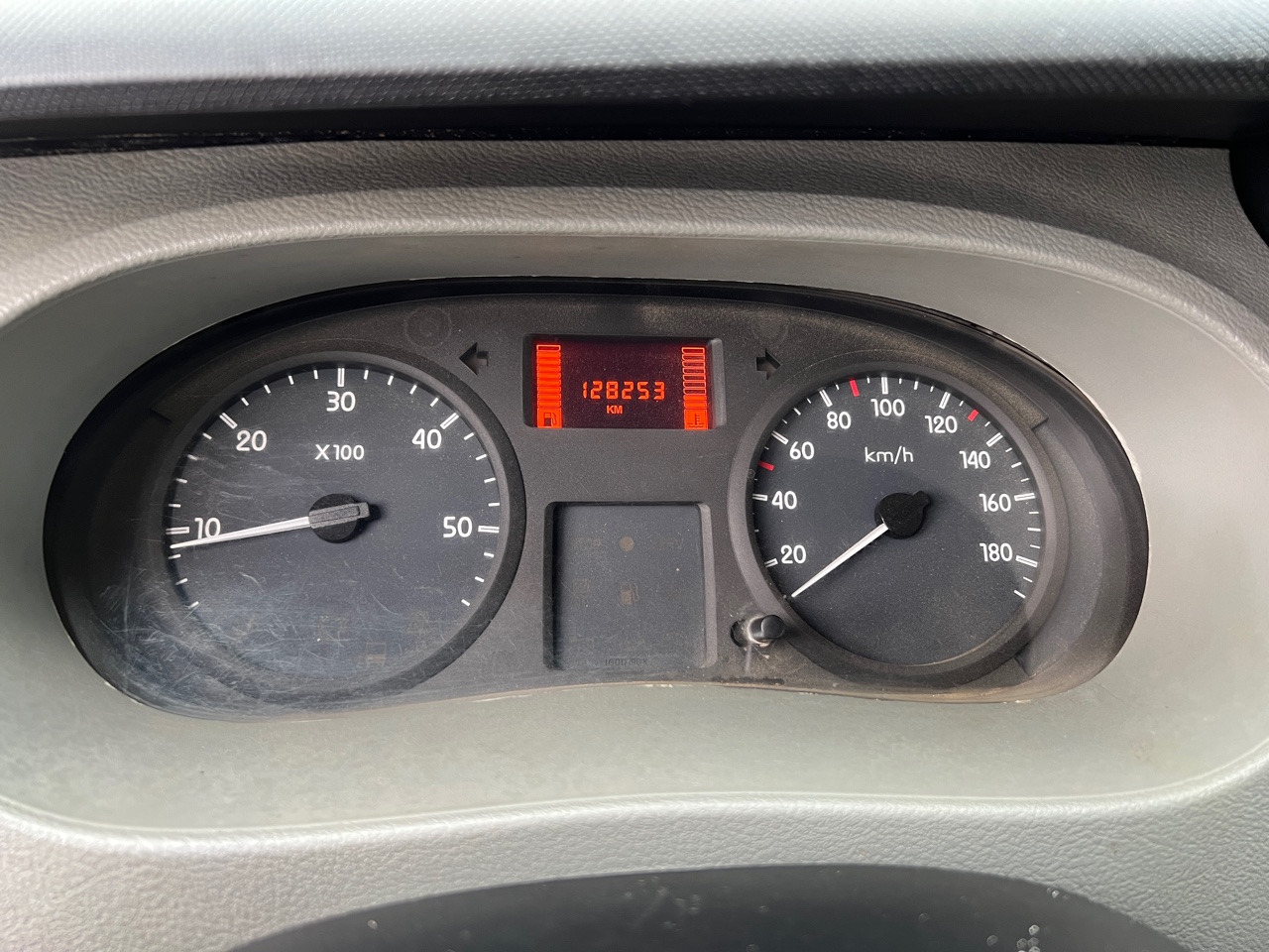 RENAULT Master Benne Double cabine DCi 120 7 Places - 덤프 밴 : 사진 4 RENAULT Master Benne Double cabine DCi 120 7 Places - 덤프 밴 : 사진 4