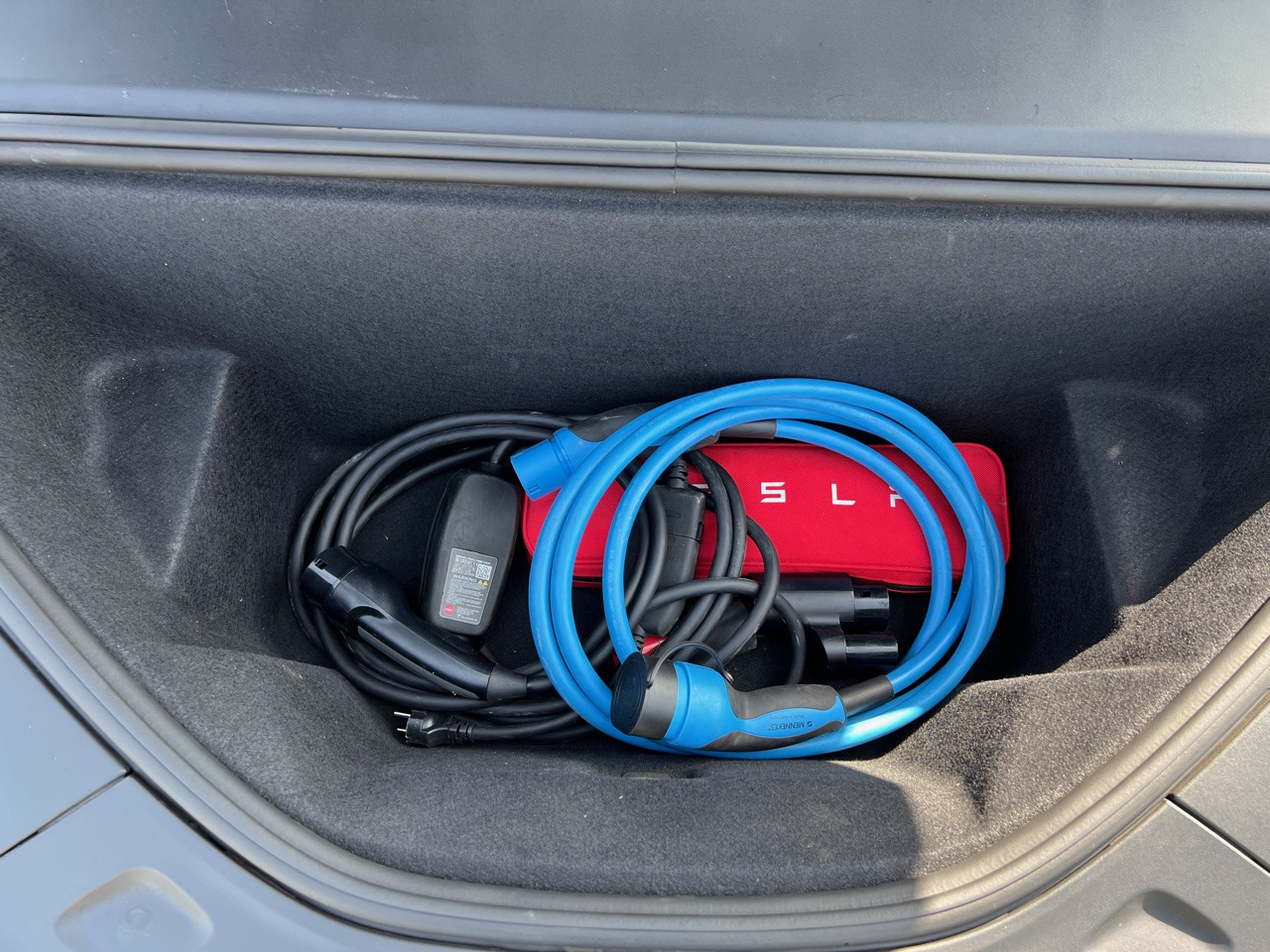TESLA Model S 75D – FSD3 – Autopilot - Phase 2 - Garantie - 세단 : 사진 4 TESLA Model S 75D – FSD3 – Autopilot - Phase 2 - Garantie - 세단 : 사진 4