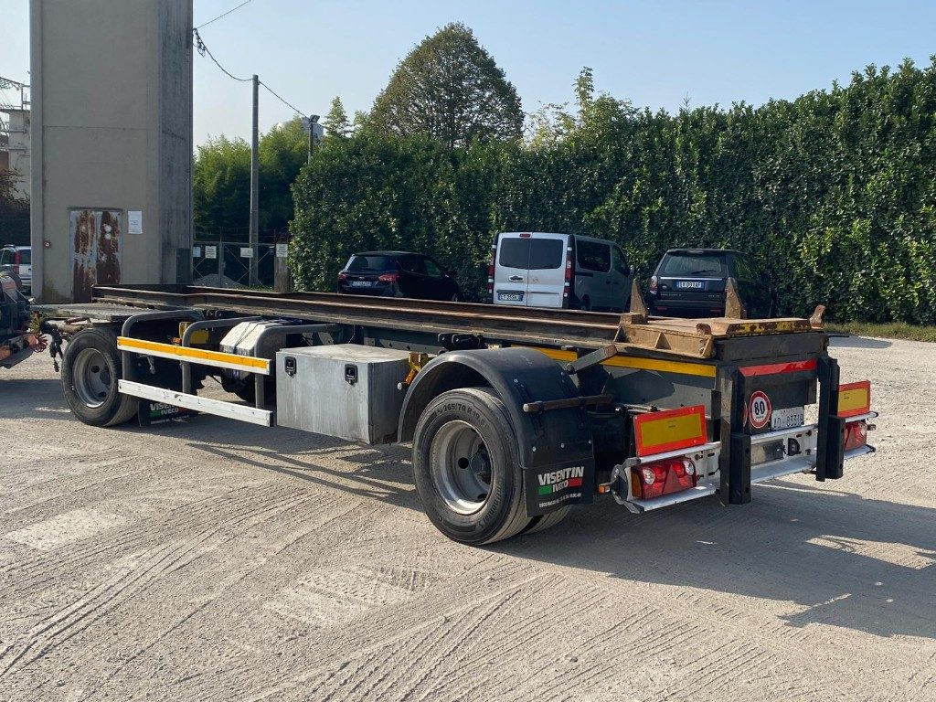 CARDI RIMORCHIO CARDI SCARRABILE PNEUMATICO - 롤오프/ 스킵 트레일러 : 사진 2 CARDI RIMORCHIO CARDI SCARRABILE PNEUMATICO - 롤오프/ 스킵 트레일러 : 사진 2