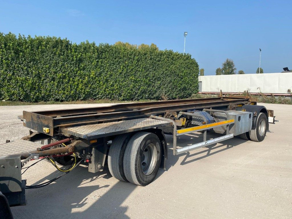 CARDI RIMORCHIO CARDI SCARRABILE PNEUMATICO - 롤오프/ 스킵 트레일러 : 사진 3 CARDI RIMORCHIO CARDI SCARRABILE PNEUMATICO - 롤오프/ 스킵 트레일러 : 사진 3