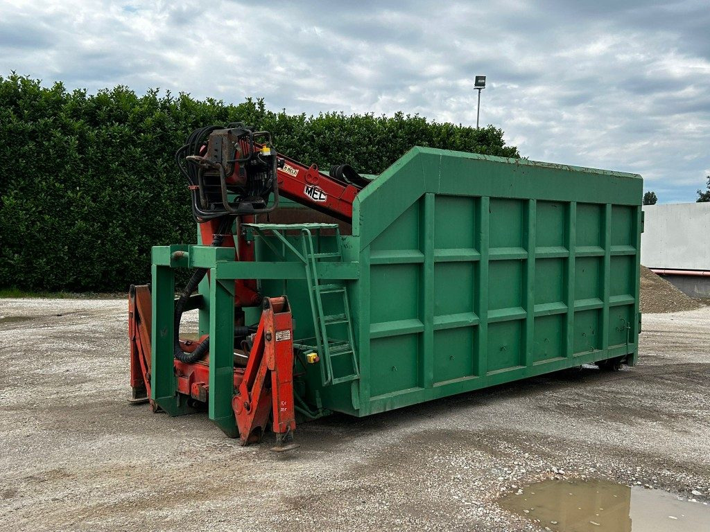 CONTAINER SCARRABILE USATO A CIELO APERTO + GRU - 롤오프 컨테이너 : 사진 1 CONTAINER SCARRABILE USATO A CIELO APERTO + GRU - 롤오프 컨테이너 : 사진 1
