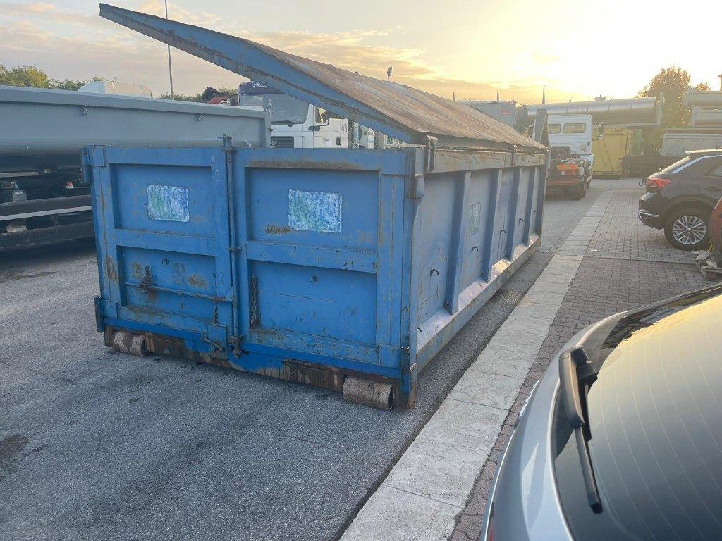 CONTAINER SCARRABILE USATO CON COPERCHIO - 롤오프 컨테이너 : 사진 3 CONTAINER SCARRABILE USATO CON COPERCHIO - 롤오프 컨테이너 : 사진 3