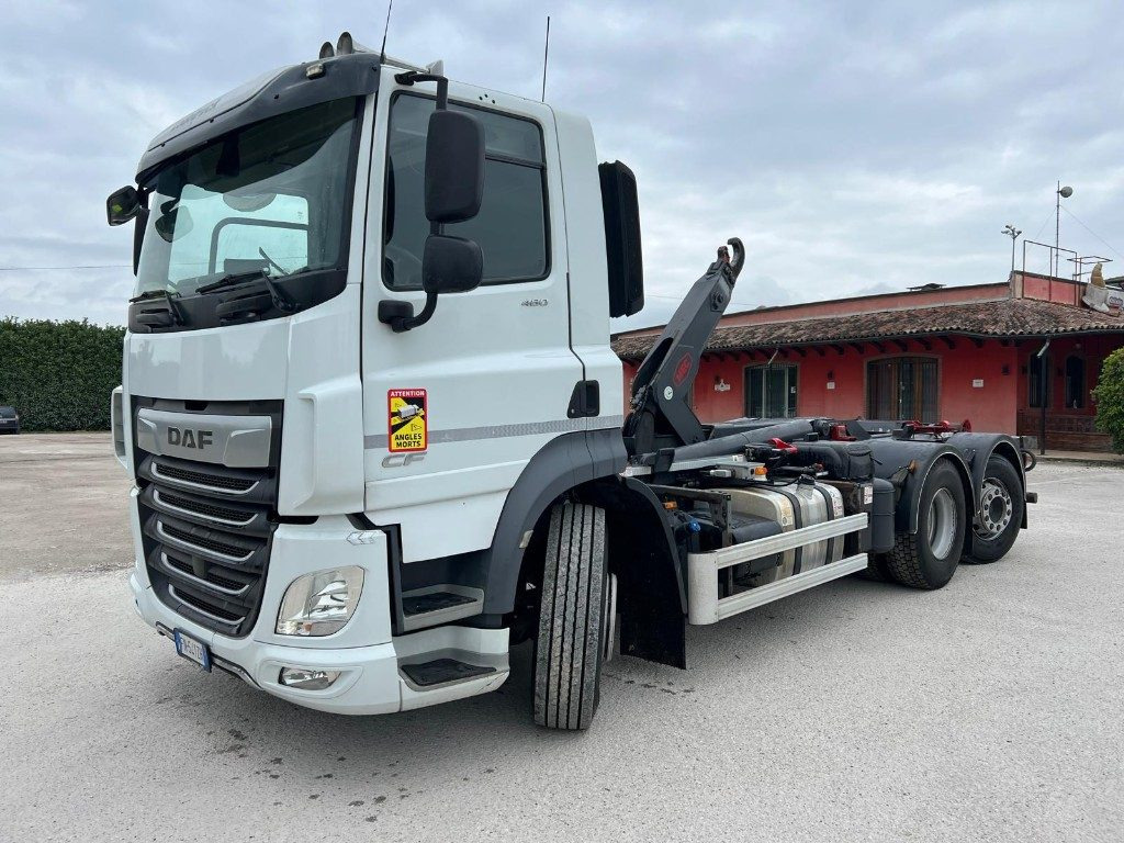 DAF CF480 SCARRABILE - 후크 리프트 트럭 : 사진 1 DAF CF480 SCARRABILE - 후크 리프트 트럭 : 사진 1