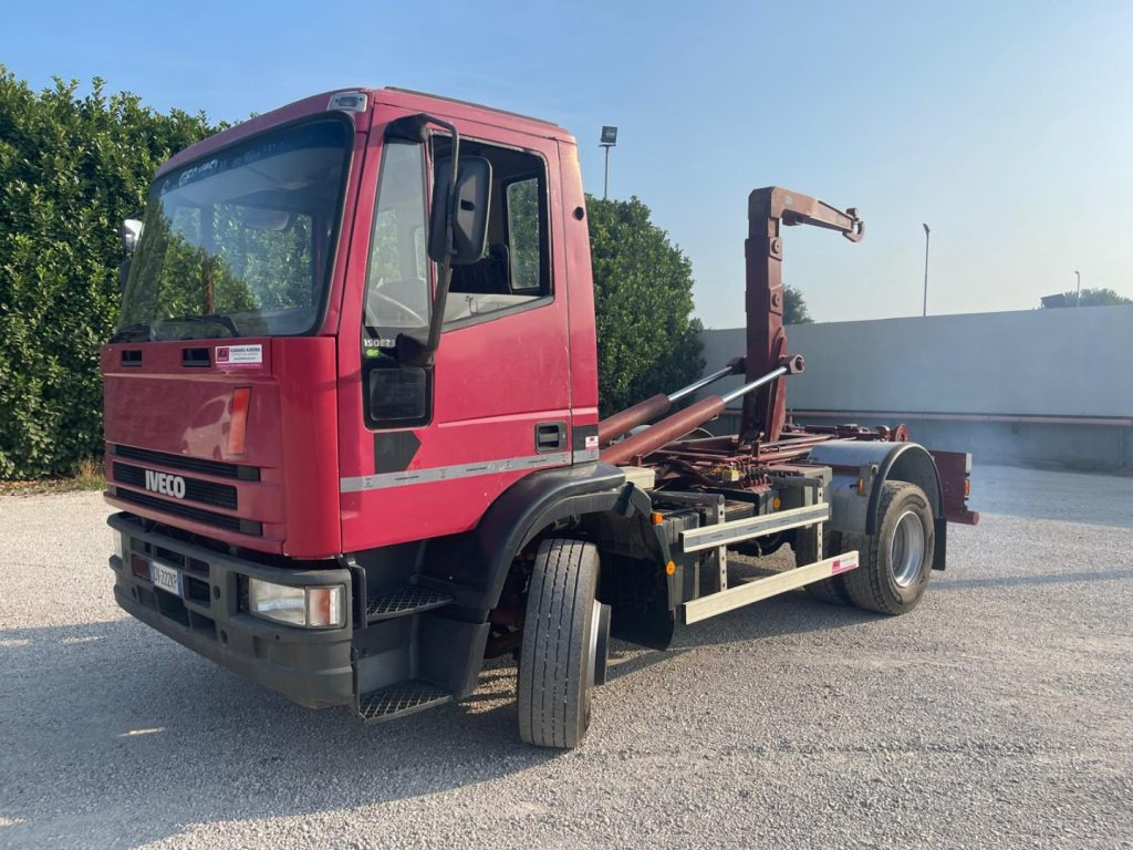 FIAT IVECO EUROCARGO 150E23 - 후크 리프트 트럭 : 사진 1 FIAT IVECO EUROCARGO 150E23 - 후크 리프트 트럭 : 사진 1