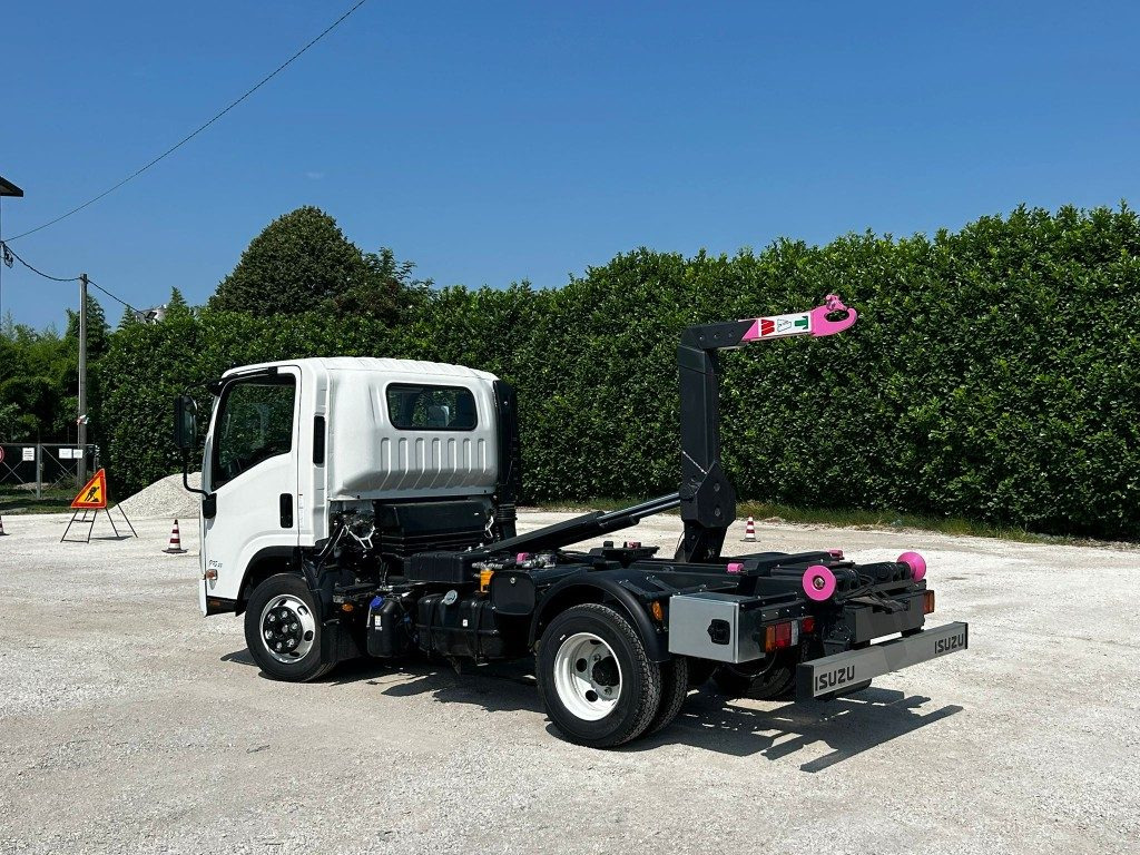ISUZU P75 NUOVO SCARRABILE - 후크 리프트 트럭 : 사진 5 ISUZU P75 NUOVO SCARRABILE - 후크 리프트 트럭 : 사진 5